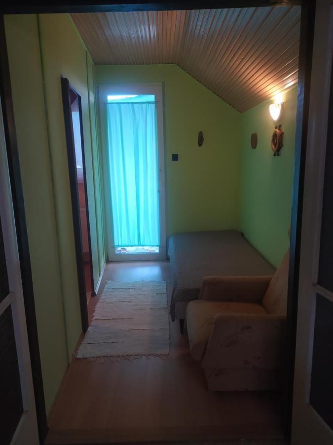 Etus Vendégház Balatonfenyves Exterior foto