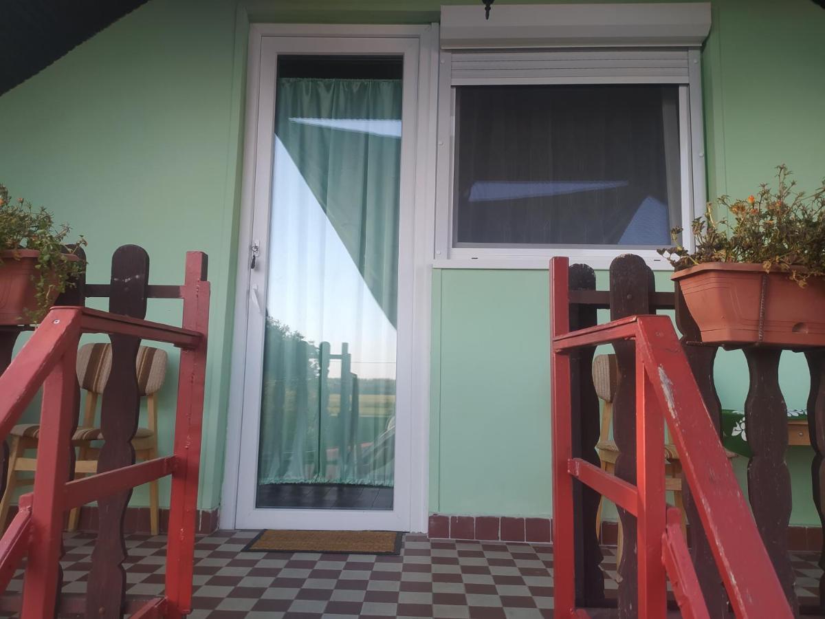 Etus Vendégház Balatonfenyves Exterior foto